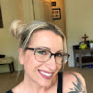 Meet your Posher, Krystal